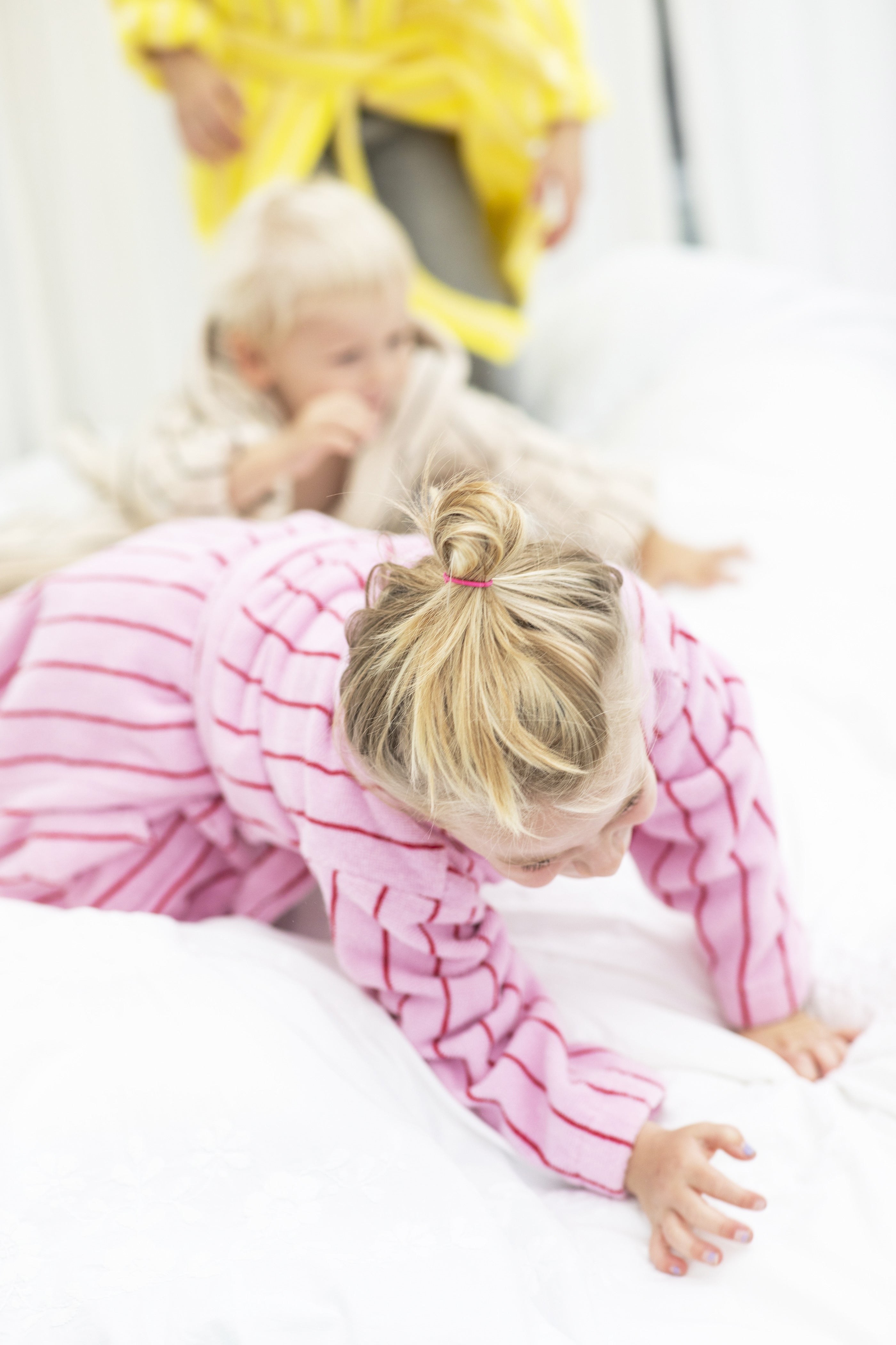 Naram Kids Bathrobe, baby pink & ski patrol